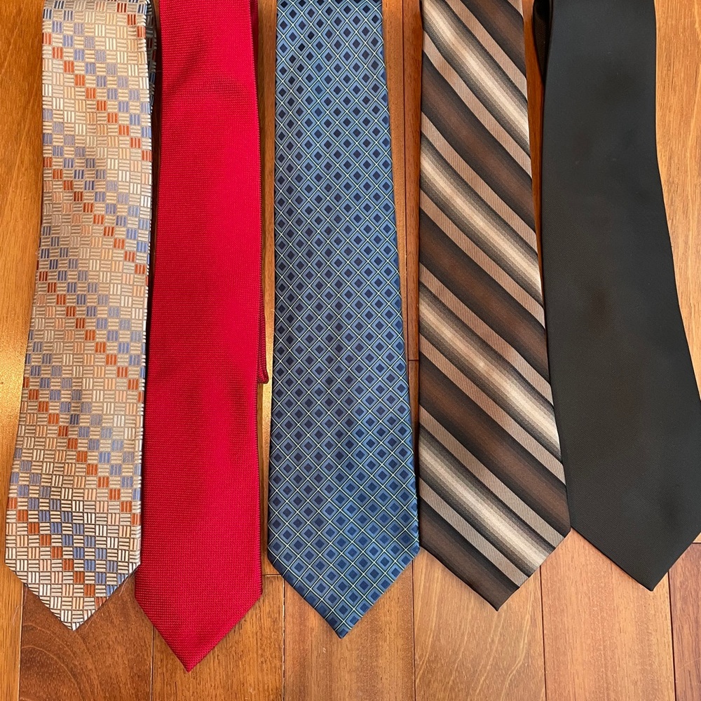 Lot of 5 Ties
